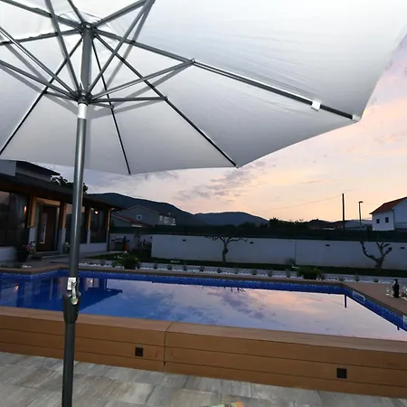 Palomino House * Sinj