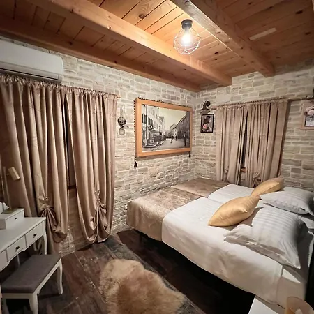 Palomino House