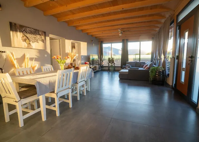 Palomino House